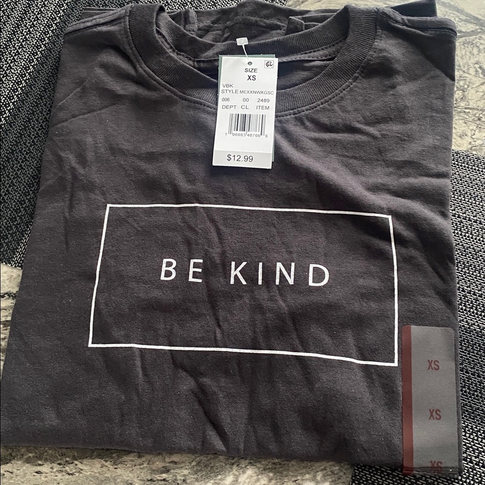 Black 'Be Kind' Graphic T-Shirt